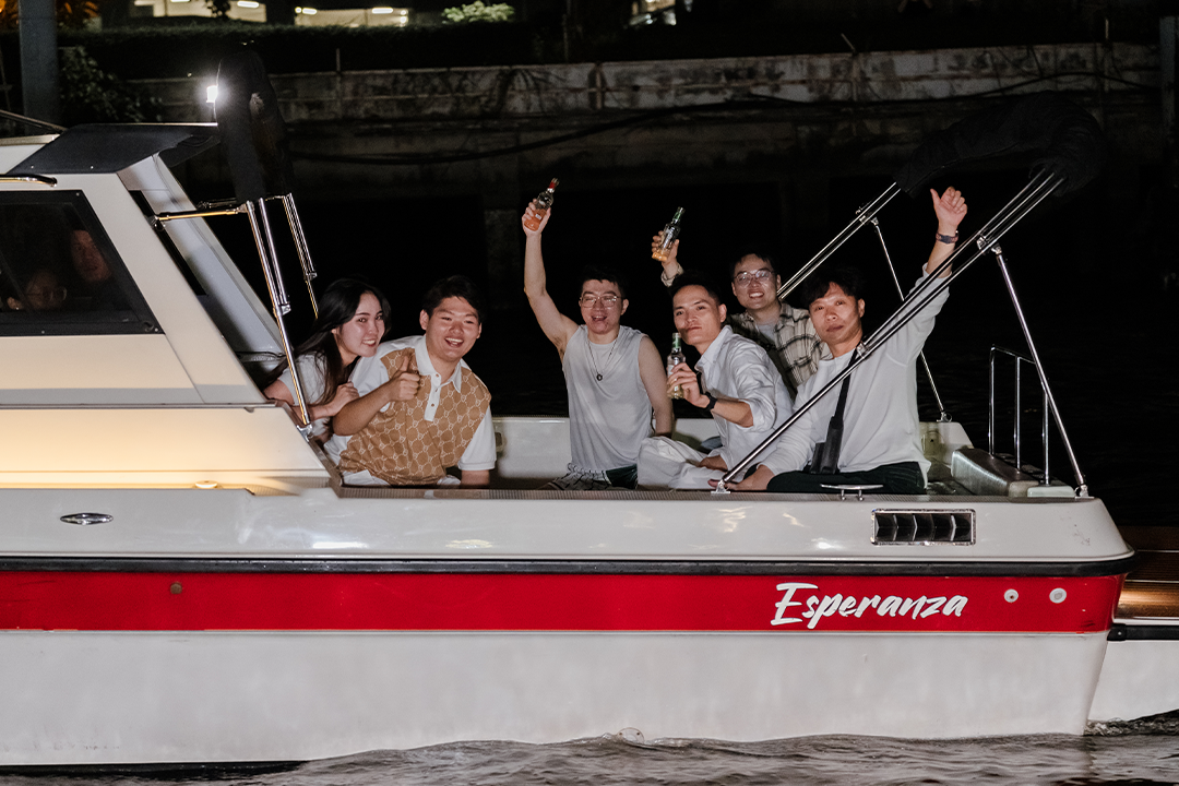 countdown 2025_Khana Yacht Charter บริการเหมาลำแม่น้ำเจ้าพระยา (10)
