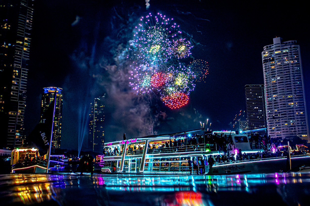 countdown 2025_Khana Yacht Charter บริการเหมาลำแม่น้ำเจ้าพระยา (13)