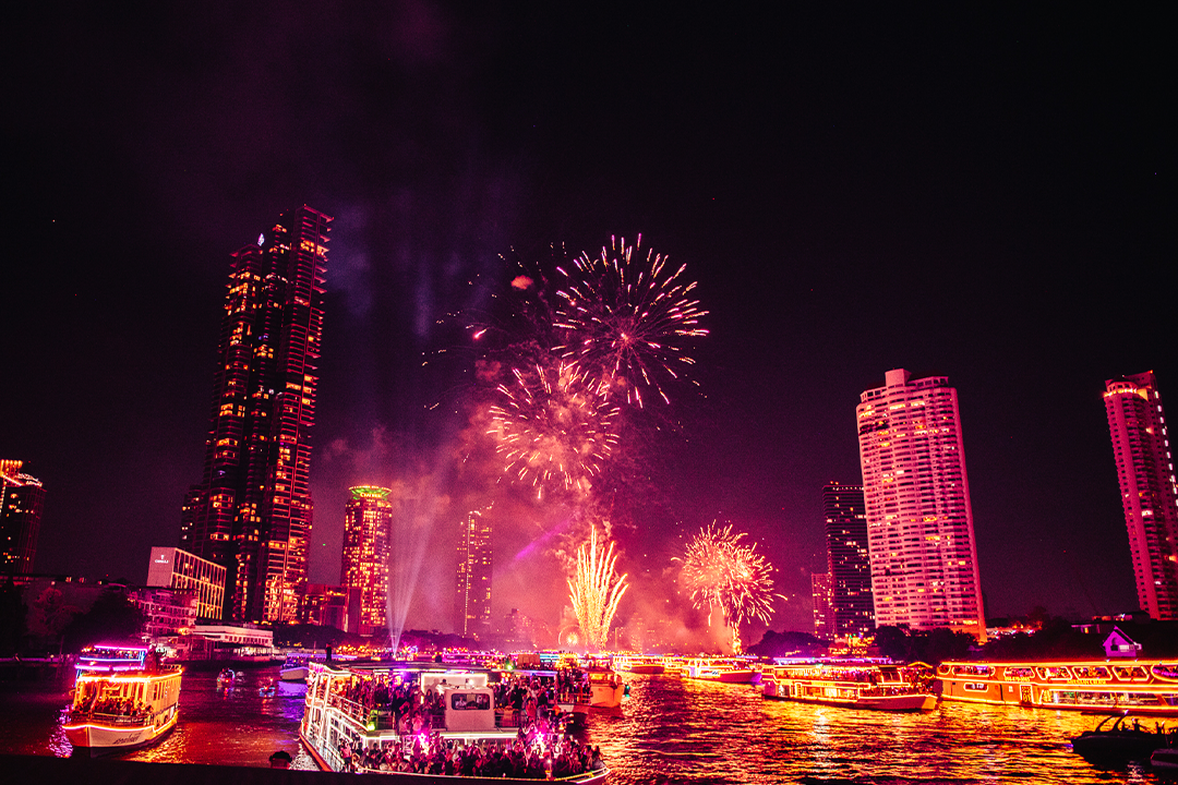 countdown 2025_Khana Yacht Charter บริการเหมาลำแม่น้ำเจ้าพระยา (4)