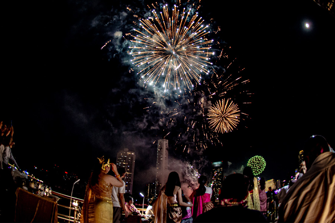 loy krathong 2025_Khana Yacht Charter บริการเหมาลำแม่น้ำเจ้าพระยา (6)